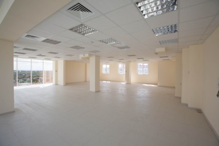 Suprafata minimala de inchiriere la EuroTower - jumatate de etaj Pentru divizarea suprafetei e posib...